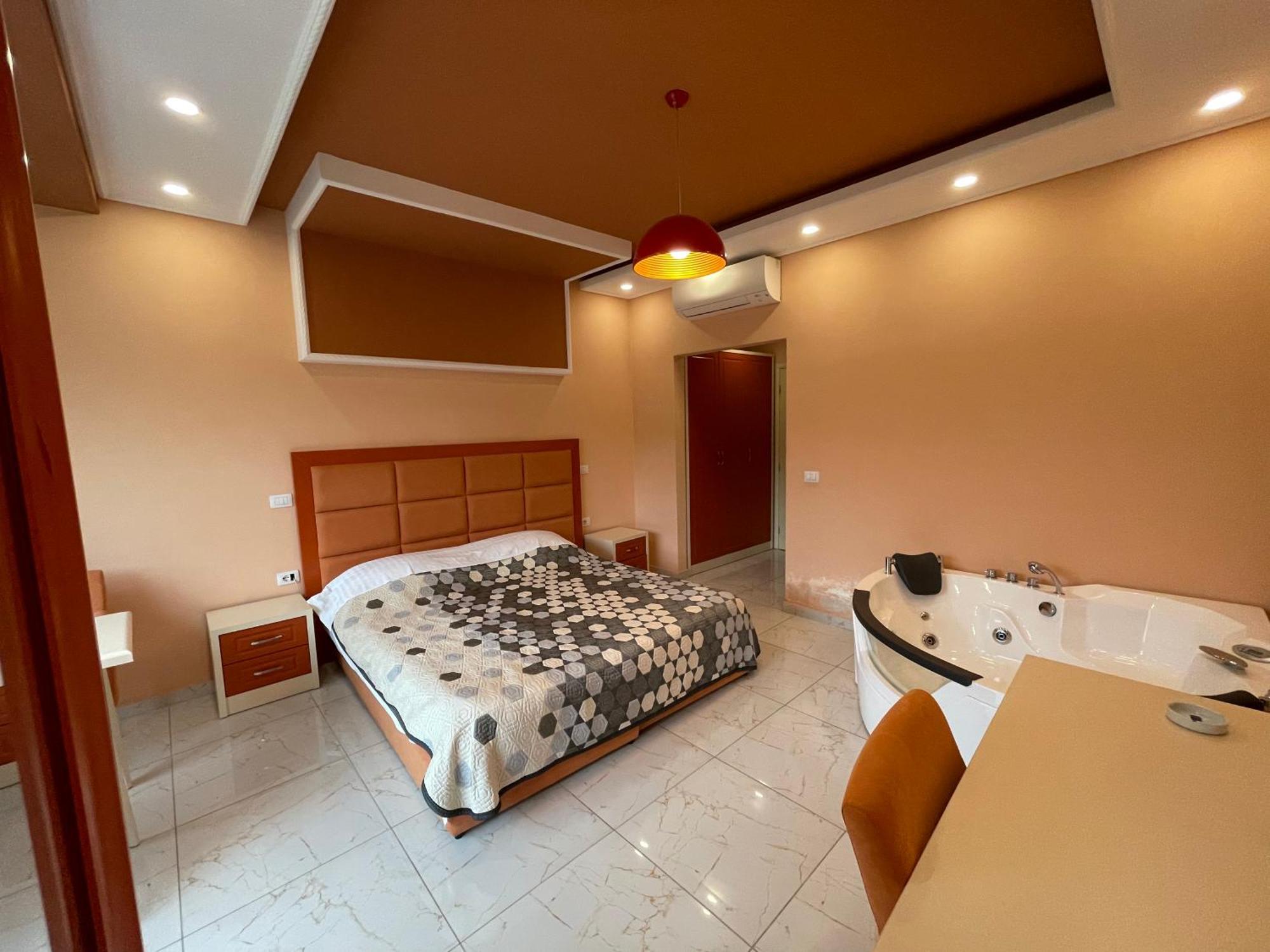 Hotel Kthella Resort Rreshen Exterior photo